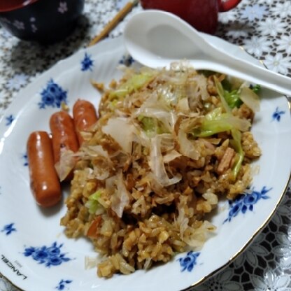 納豆を使ったものが作りたくて作りました。ごま油で納豆のにおいがきえて美味しかったです。